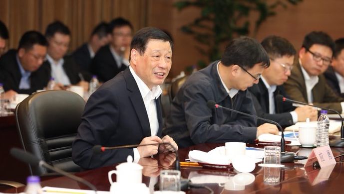 应勇调研龙八long8集团：实现可持续发展，成为世界著名汽车集团，还得靠这个